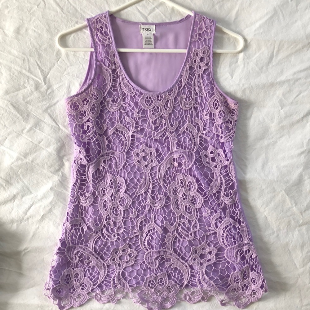 Lace appliqué lavender tank top